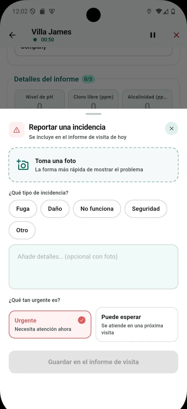 Reportar una incidencia desde la visita: una foto, el tipo de problema y la urgencia. Va al informe de visita que recibe el propietario.